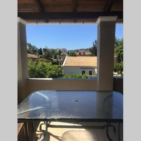 Apartament Charieta N.8 Áno Korakiána