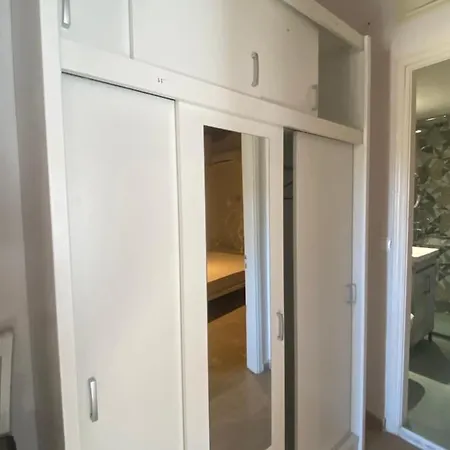 Charieta N.8 Apartament *